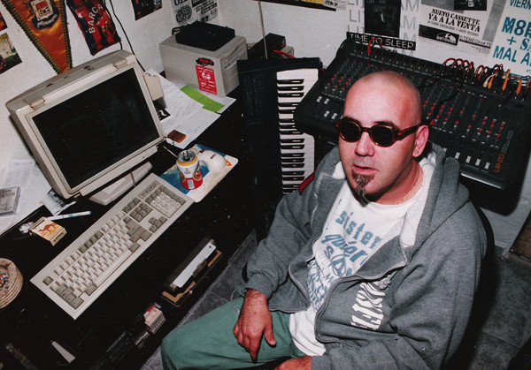 Subterráneo Records y Huevos Duros times (L. Peiró, 1996)